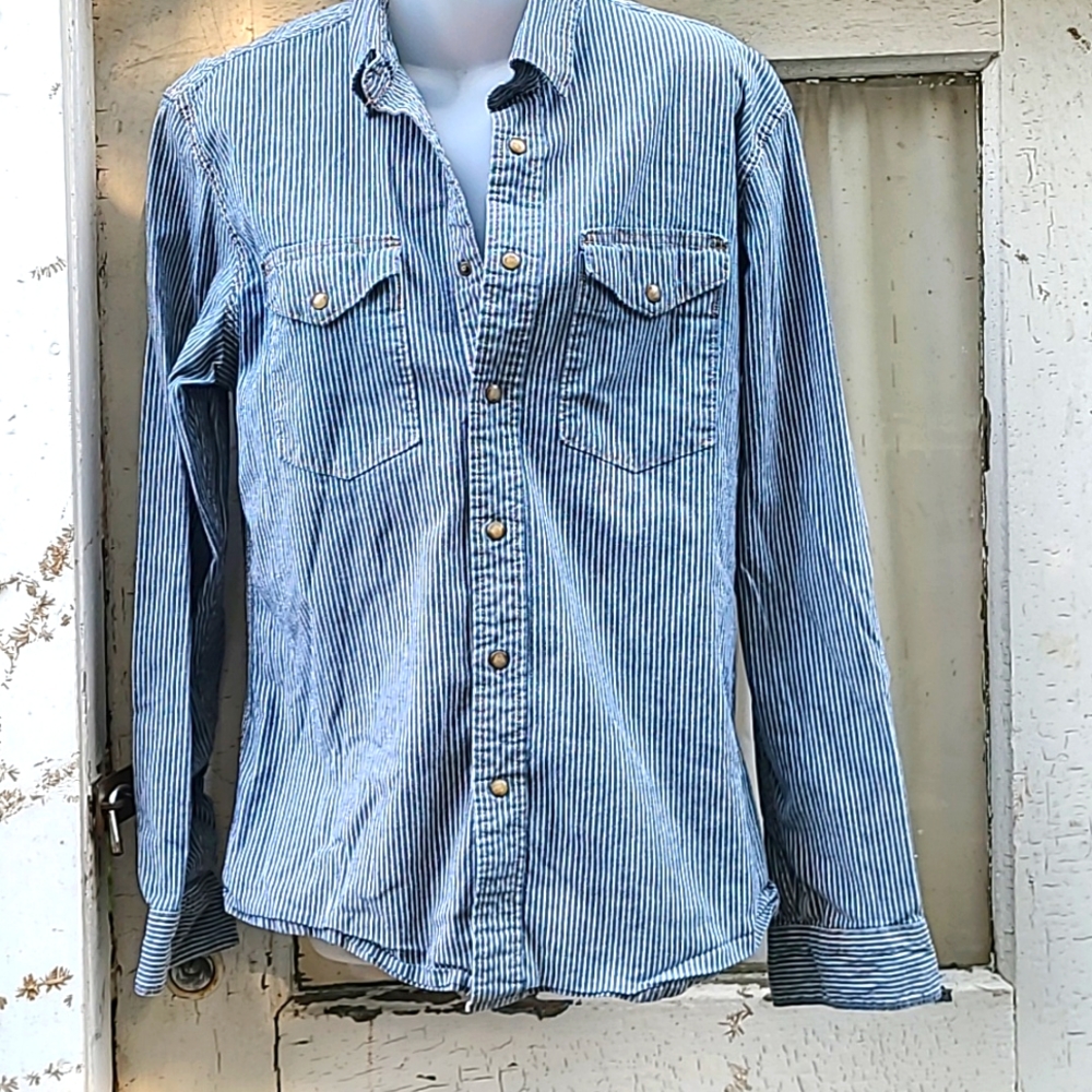 Wrangle Button-down